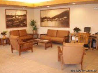 סיטקה Totem Square Hotel And Marina מראה פנימי תמונה
